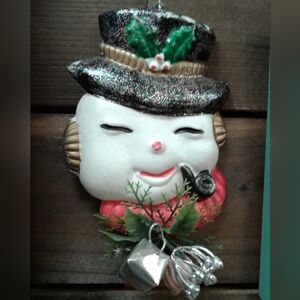 VINTAGE MOLDED PLASTIC HANGING SNOWMAN HEAD